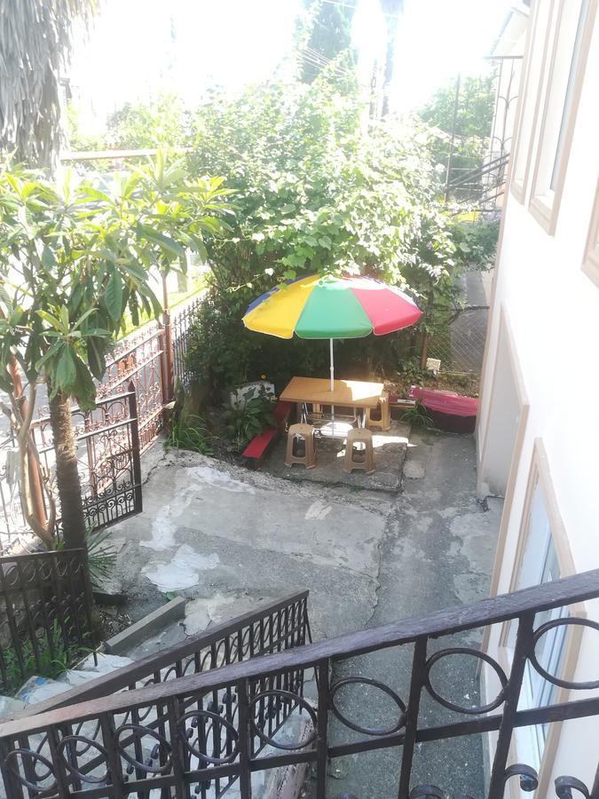 Mano'S Guest House Кобулеті Екстер'єр фото